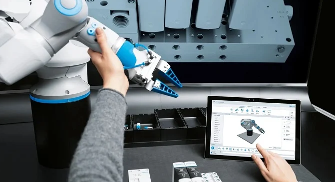 Master Coordinated Motion: Synchronizing Multi-Axis Servo Systems